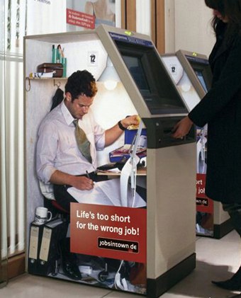 Werbung auf Geldautomat