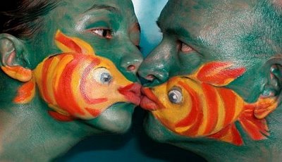 Die besten 100 Bilder in der Kategorie bodypainting: Fisch-Gesichter