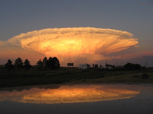 Die besten 100 Bilder in der Kategorie wolken: Runde Wolke - Explosion?