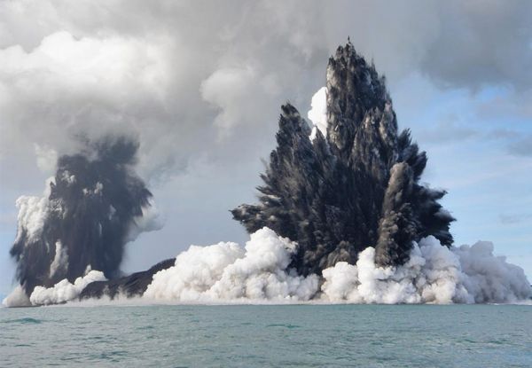 Unterwasser Vulkan Explosion