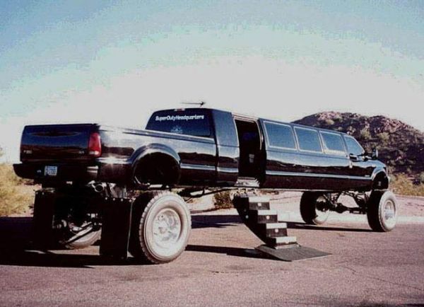 Monstertruck-Pick-up-Limousine