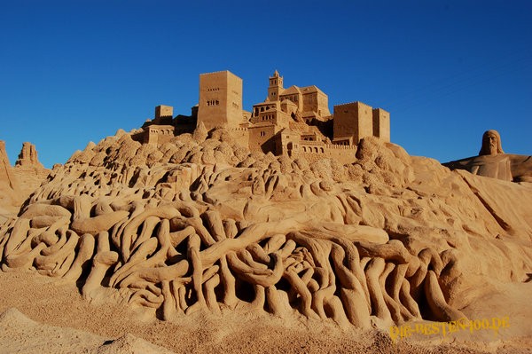 Die besten 100 Bilder in der Kategorie sand_kunst: Sandburg