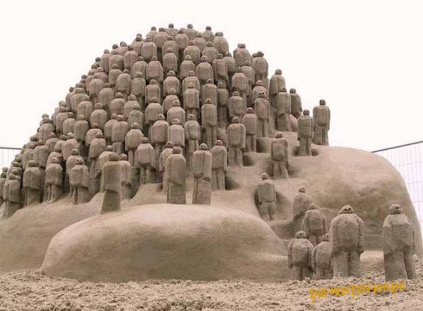Die besten 100 Bilder in der Kategorie sand_kunst: Sand-Skulptur-Objekt