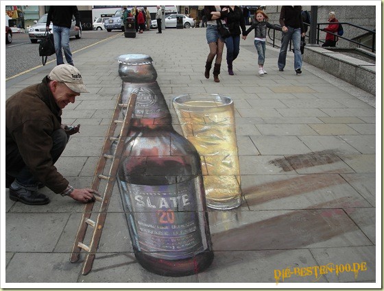 Bierflasche und Glas