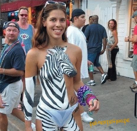 Die besten 100 Bilder in der Kategorie bodypainting: Zebra-Bodypainting