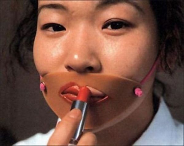 Die besten 100 Bilder in der Kategorie hirnlos: Lippenstift Mal-Hilfe
