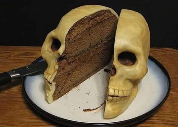 Die besten 100 Bilder in der Kategorie nahrung: Totenkopf-Kuchen
