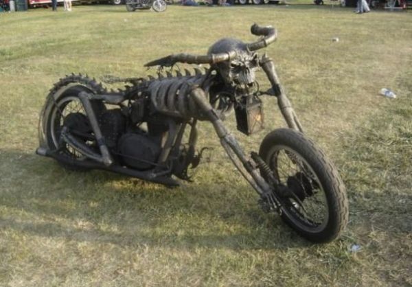 Die besten 100 Bilder in der Kategorie custom_bikes: Skelett-Motorrad