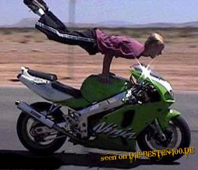 Motorrad Acrobatik