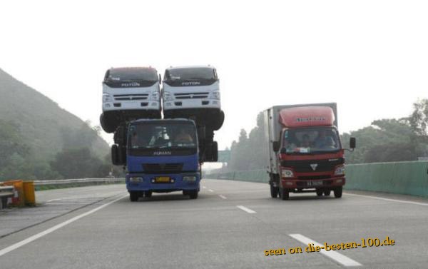 Laster Transport auf Laster