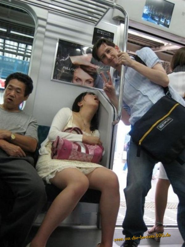 Schlafen in der U-Bahn kann peinlich werden