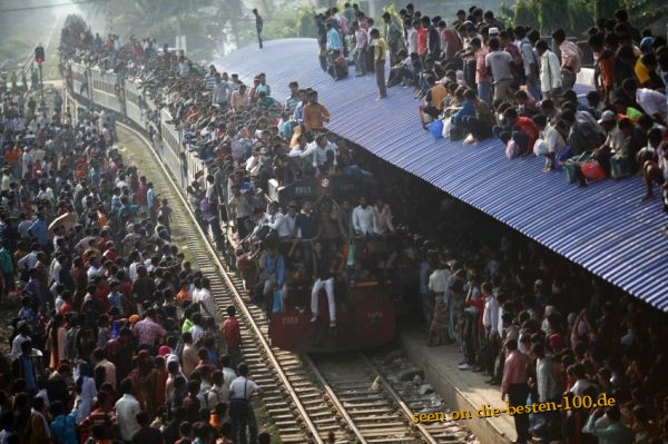 Die besten 100 Bilder in der Kategorie transport: Zug in Pakistan - Wo bitte ist die erste Klasse?