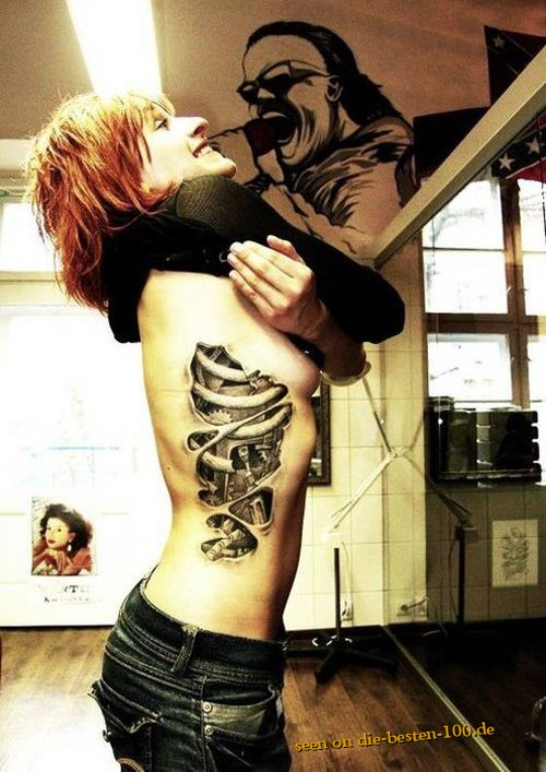 Die besten 100 Bilder in der Kategorie biomechanic_tattoos: Schickes Tattoo - Wirkt sehr real