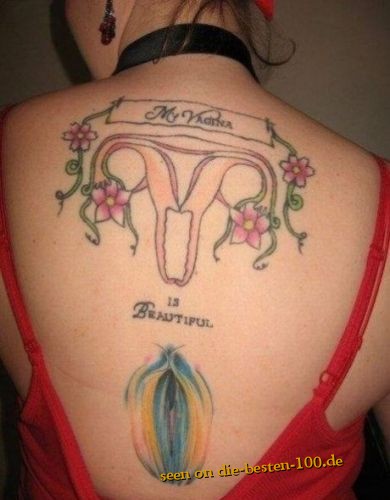 Die besten 100 Bilder in der Kategorie tattoos: My Vagina is Beautyful Tattoo on the Back