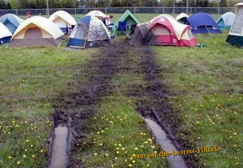 Die besten 100 Bilder in der Kategorie quatsch: Matsch-Graffitti beim Zelten - mud spray