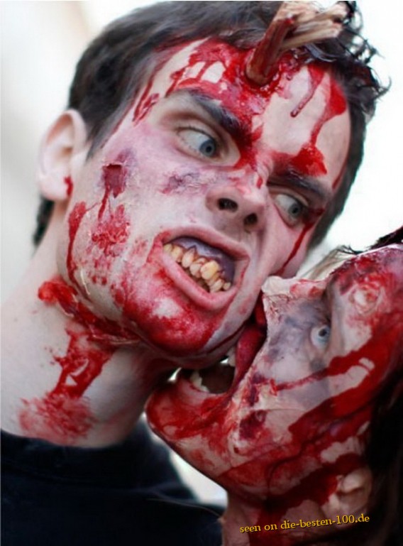 Die besten 100 Bilder in der Kategorie verkleidungen: Sehr gute Zombie-Verkleidung mit Holzstock im Kopf