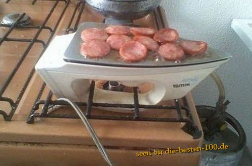 Die besten 100 Bilder in der Kategorie clever: Not macht erfinderisch - BÃ¼geleisen-Bratwurst - Redneck Cooking