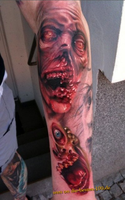 Die besten 100 Bilder in der Kategorie horror_tattoos: Horror-Fratzen auf Unterarm