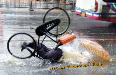 Die besten 100 Bilder in der Kategorie unfaelle: funny bicycle accident
