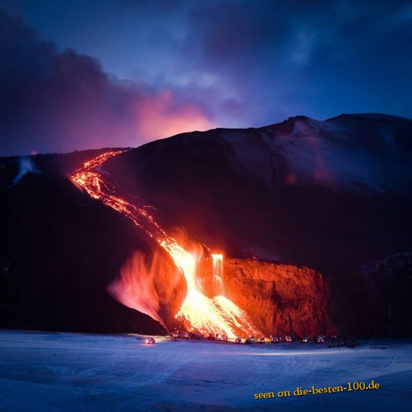 Die besten 100 Bilder in der Kategorie natur: Vulkanausbruch Lavastr om in zugefrorenen See