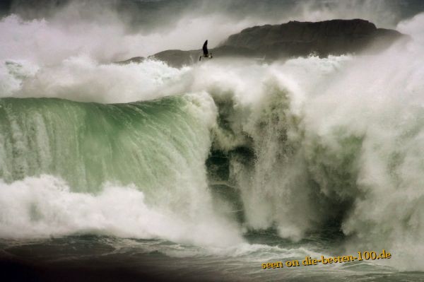 Die besten 100 Bilder in der Kategorie natur: Gut zum Baden - Strong Waves