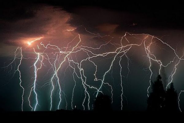 Die besten 100 Bilder in der Kategorie wolken: Gewitter Blitze