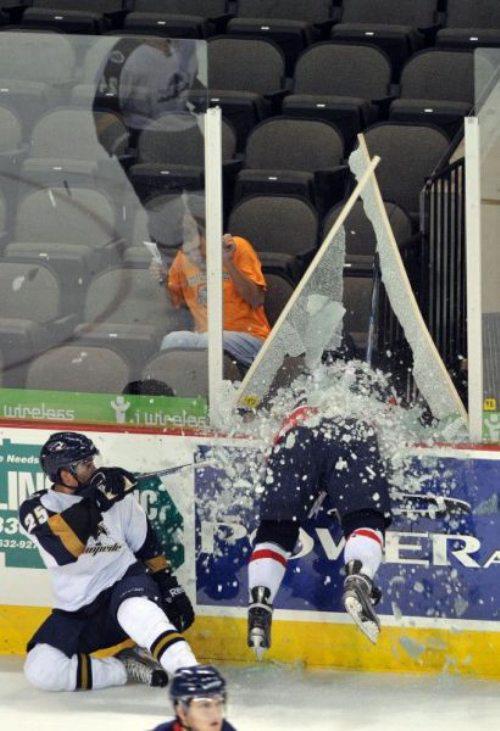 Die besten 100 Bilder in der Kategorie sport: Voller Einsatz - Eishockey