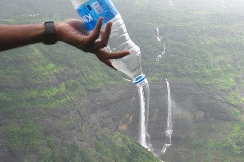 Die besten 100 Bilder in der Kategorie optischetaeuschung: Wasserfall