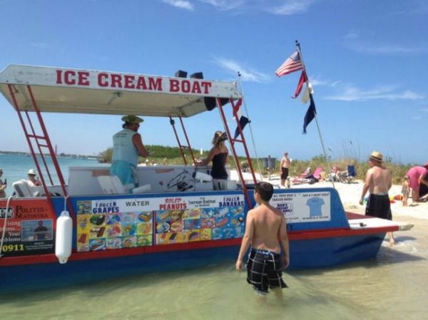 Die besten 100 Bilder in der Kategorie schiffe: Ice Cream Boat
