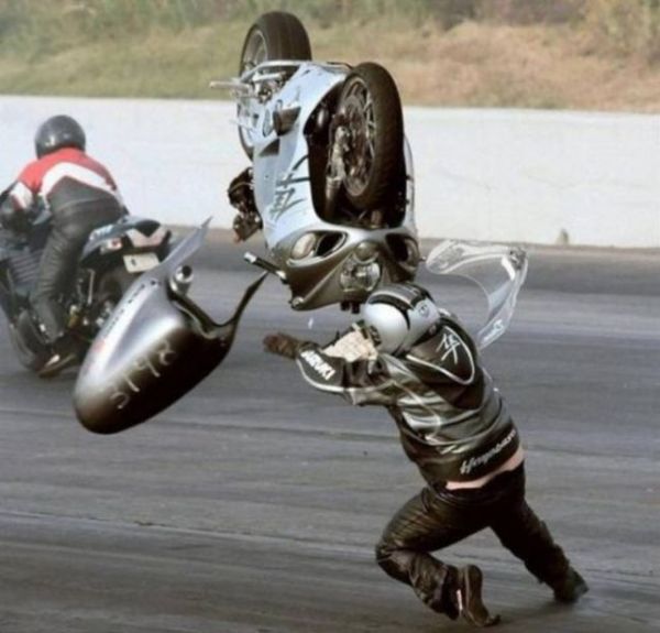Die besten 100 Bilder in der Kategorie unfaelle: Motorrad Unfall Hayabusa