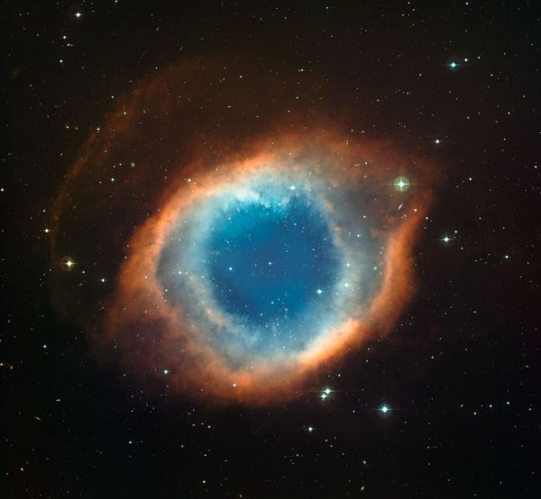 Helixnebel (NGC 7293) wird auch das Auge Gottes genannt
