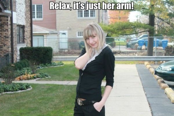 Die besten 100 Bilder in der Kategorie optischetaeuschung: Relax, its just her Arm