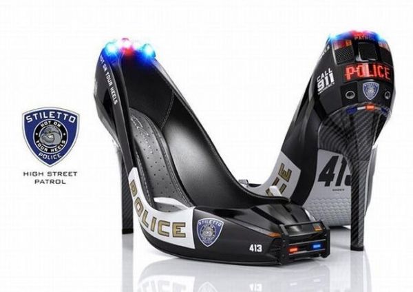 Die besten 100 Bilder in der Kategorie photoshops: Police High Street Patrol - High Tec High Heels