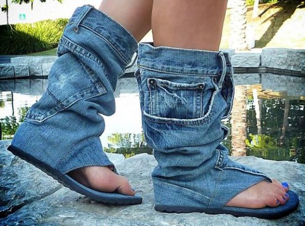 Mal was Anderes - Denim Jeans Flip Flop Schuhe