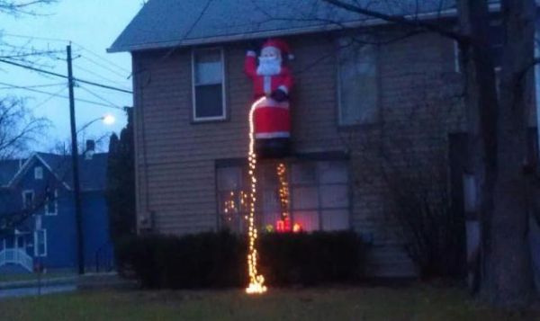 Die besten 100 Bilder in der Kategorie quatsch: Weihnachtsmann pinkelt Weihnachts-Deko Spass Fun