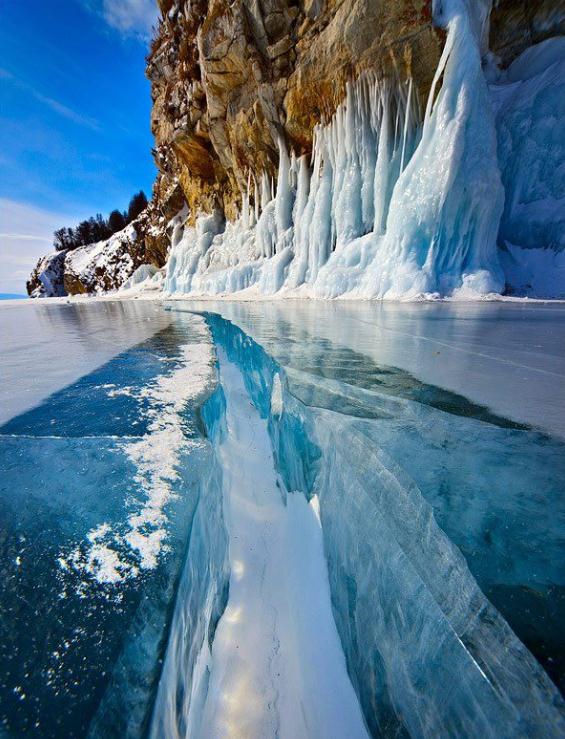 Die besten 100 Bilder in der Kategorie natur: Unglaubliche Natur - Eis-Spalte in gefrohrenem See