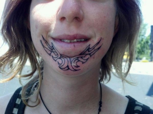 Frauen tattoo für Brustwarzen Tattoos