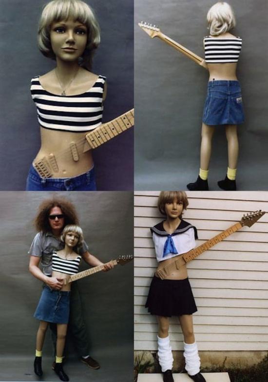 Die besten 100 Bilder in der Kategorie allgemein: Puppen-Gitarre steht von alleine