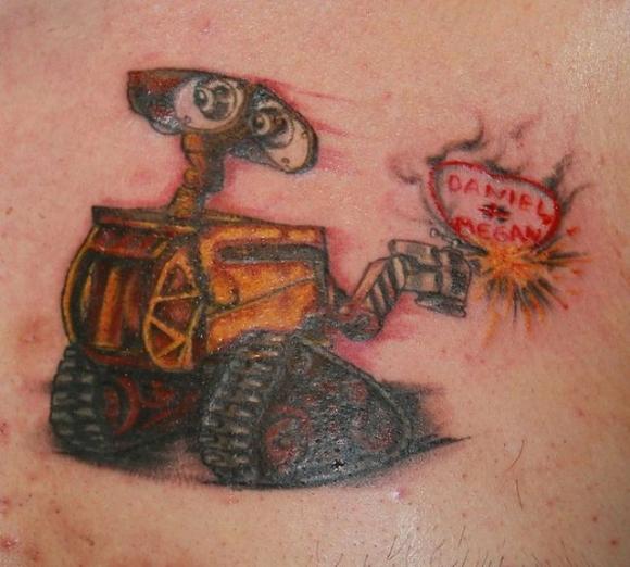 Die besten 100 Bilder in der Kategorie lustige_tattoos: Wall-E Romantic Laser Haert