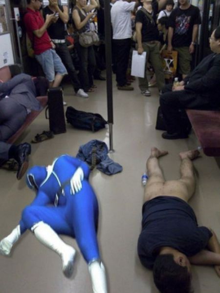 Die besten 100 Bilder in der Kategorie betrunkene: Drunken Naked Subway - After the Party
