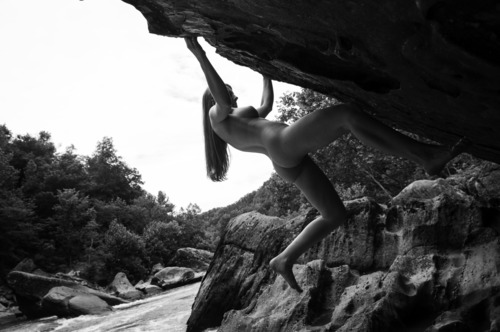 Klettern ist ein attraktiver Sport - Erotisches Klettern mit heisser Frau