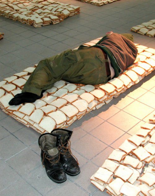Die besten 100 Bilder in der Kategorie nahrung: Toastbrot Matratze