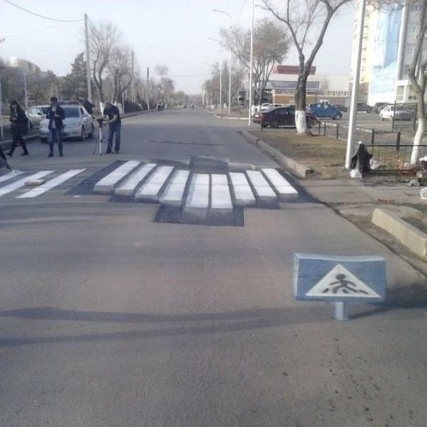 Zebrastreifen, Street Art, StraÃenmalerei, 3D, optische TÃ¤uschung