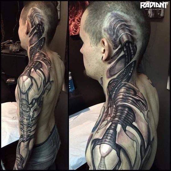 Horror biomechanik tattoo 150 Deep