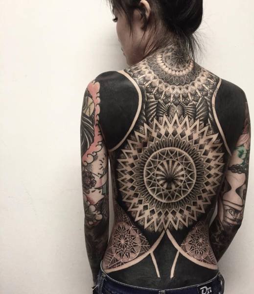 Die besten 100 Bilder in der Kategorie coole_tattoos: ganzkÃ¶rper, tattoo, Ornament, RÃ¼cken