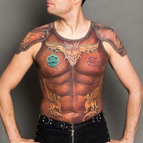 Die besten 100 Bilder in der Kategorie lustige_tattoos: rÃ¶misch, Schutzpanzer, Sixpack, Tattoo, lustig