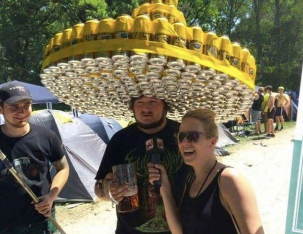 Die besten 100 Bilder in der Kategorie betrunkene: Sombrero, Bierdosen, Hut, Festival, fun