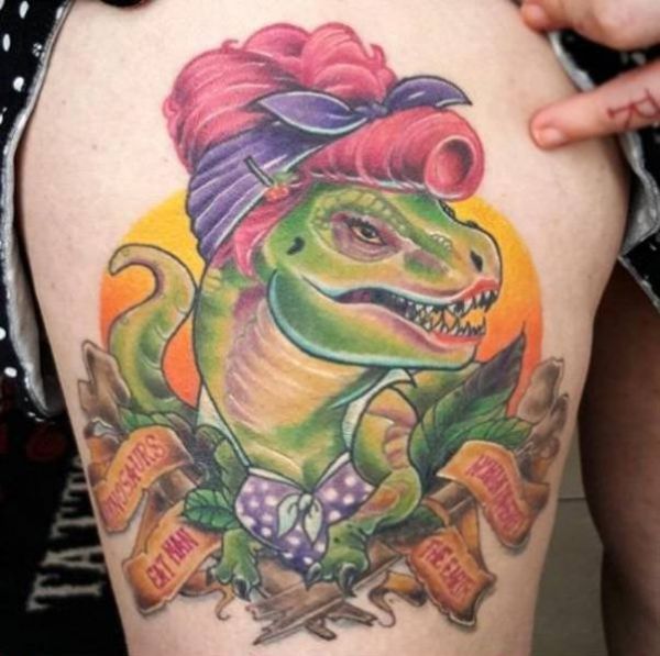 Die besten 100 Bilder in der Kategorie lustige_tattoos: Funny Tattoo, Echse, Rockabilly, Dinosaurier, sixties, Frau