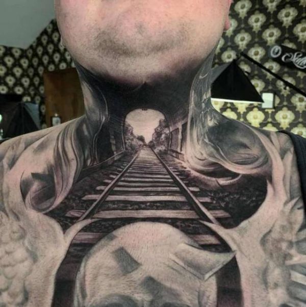 Die besten 100 Bilder in der Kategorie tattoos: Hals, Tattoo, 3D, Gleise, Zug, Tunnel