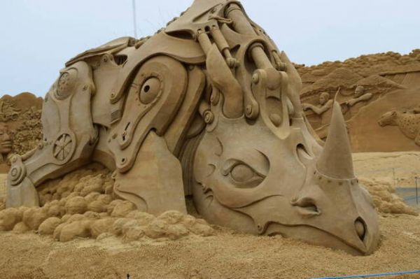 Die besten 100 Bilder in der Kategorie sand_kunst: Sand, Kunst, Biomechanik, Nashorn